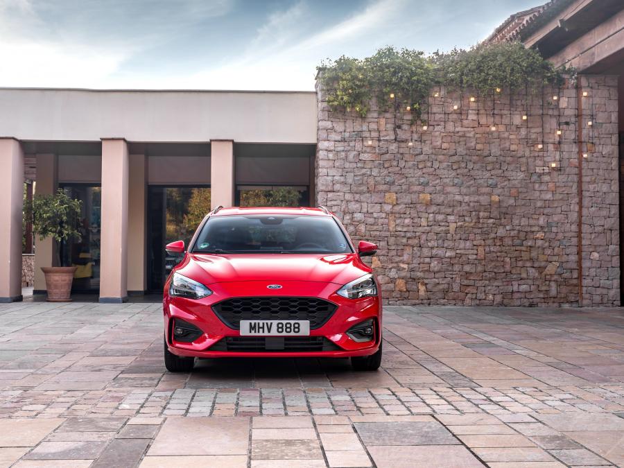  Ford Focus ST-Line Turnier 2018 года  (WW) (фото 4 из 9)